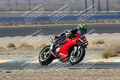 media/Apr-10-2022-SoCal Trackdays (Sun) [[f104b12566]]/Turn 14 (10am)/